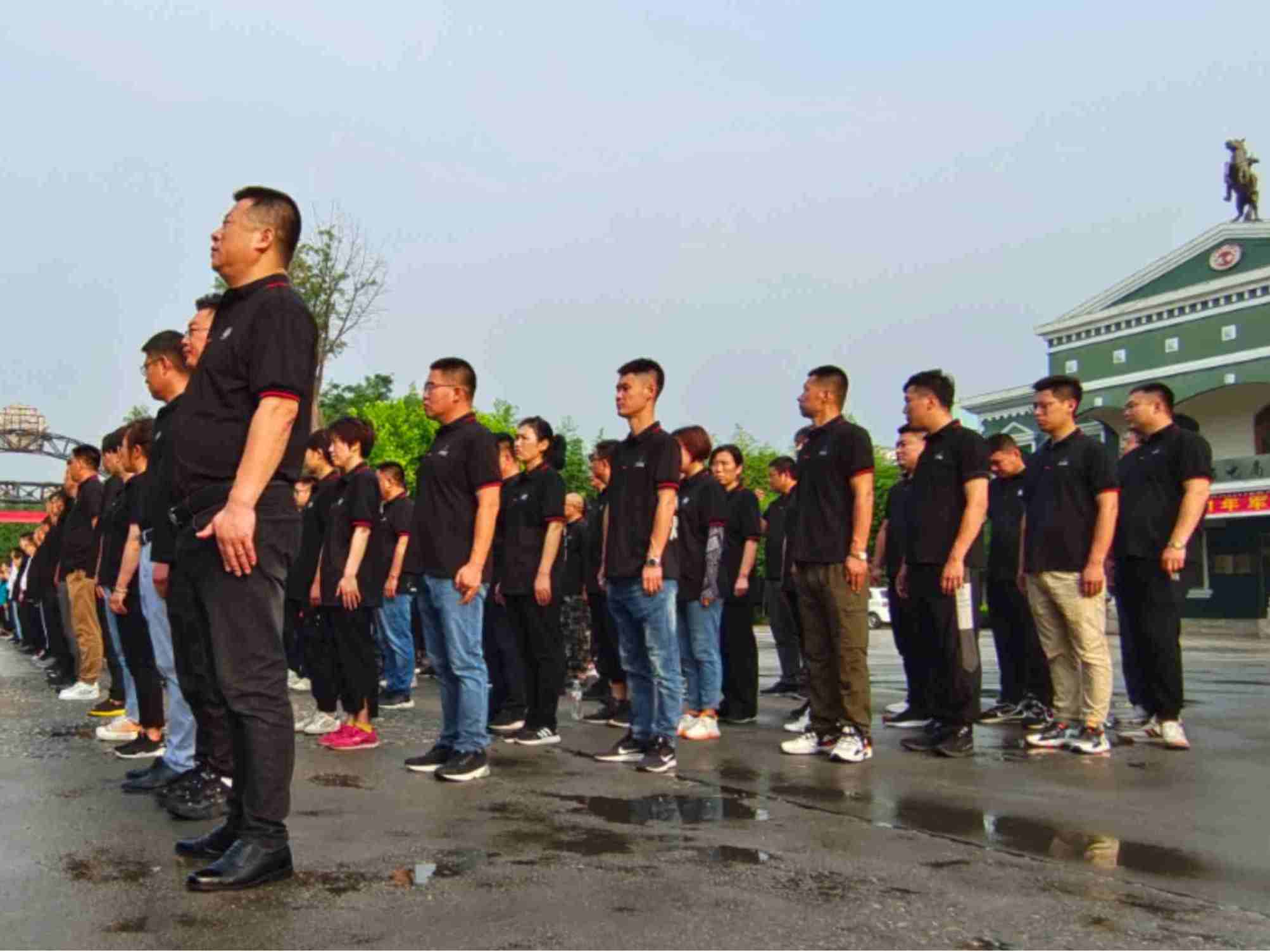 花帝軍訓(xùn)第二天 | 快速反應(yīng)，立即行動(dòng)