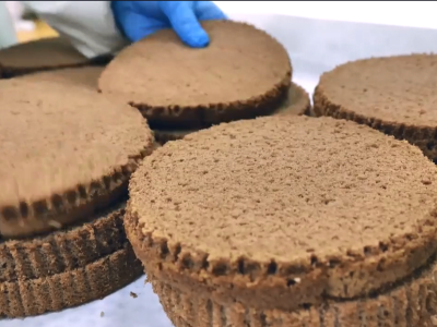 做烘焙一定要試一下的一款蛋糕油，打發(fā)快，組織好，操作簡單